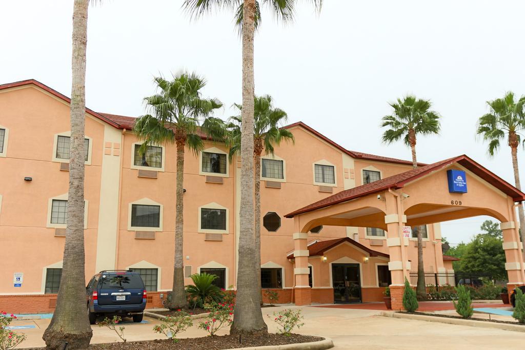 Americas Value Inn&suites Houston Fm 1960 Hotel 2*