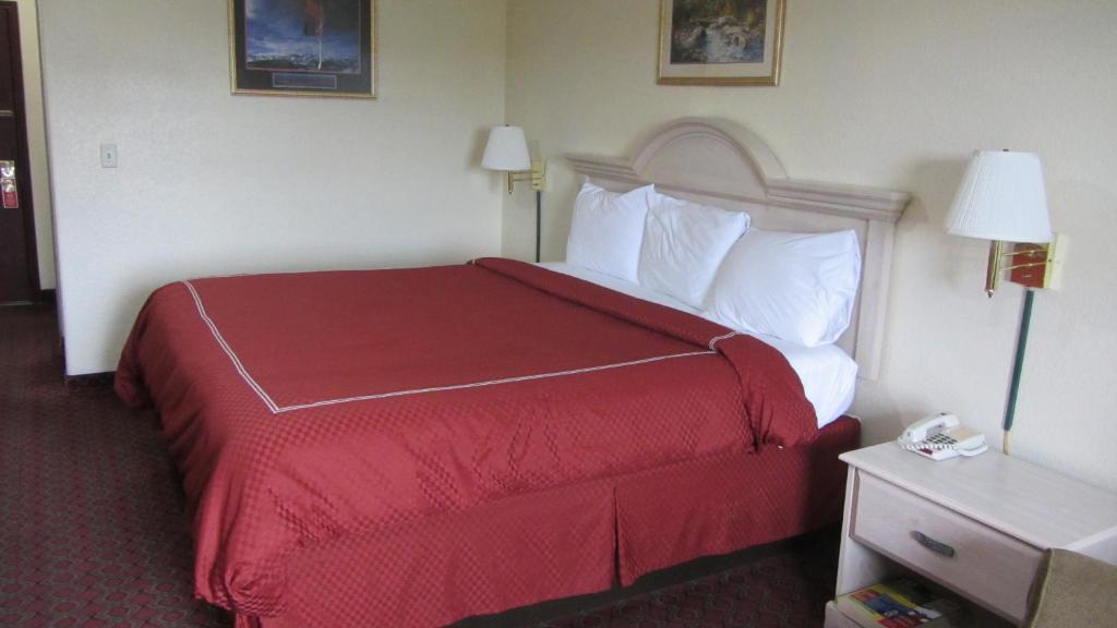 Americas Best Value Inn&suites Fm 1960 Hotel