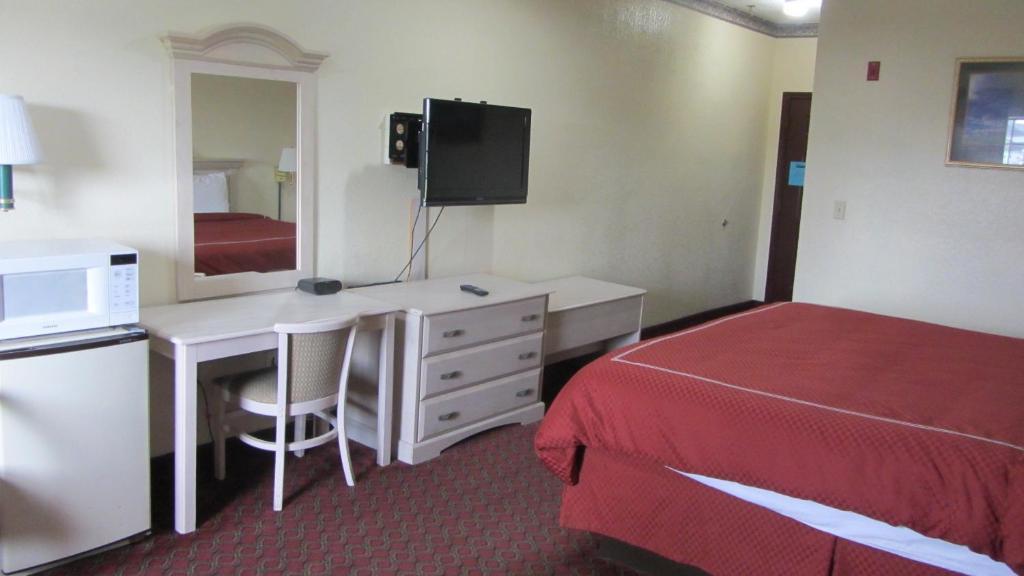 Americas Best Value Inn&suites Fm 1960 Hotel 2*