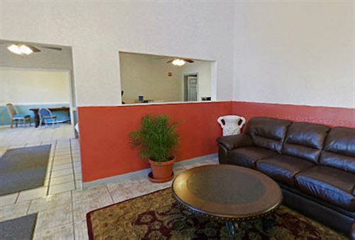Hotel Americas Value And Fm 1960